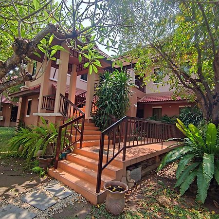 Areena Resort And Hotel Uttaradit Εξωτερικό φωτογραφία