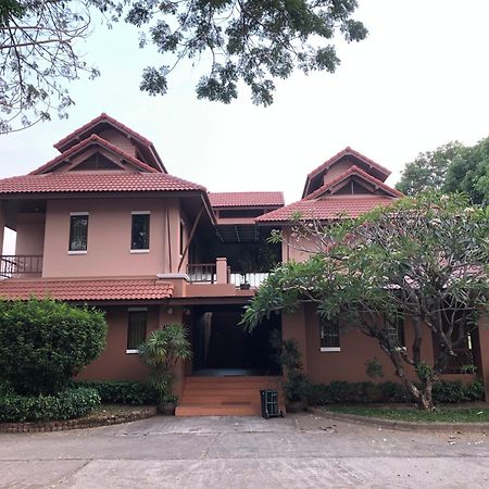 Areena Resort And Hotel Uttaradit Εξωτερικό φωτογραφία